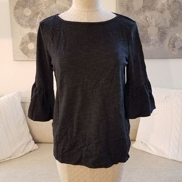 Max Studio Hi Lo Ruffle Bell Sleeve Top sz Med - Picture 2 of 7